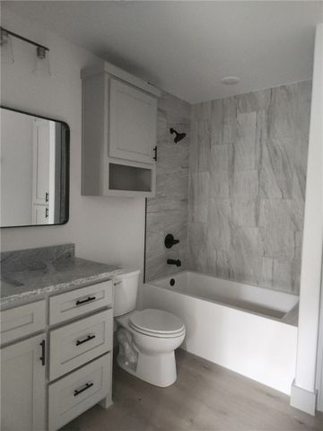 81 Selkirk Drive, Bella Vista, AR 72715