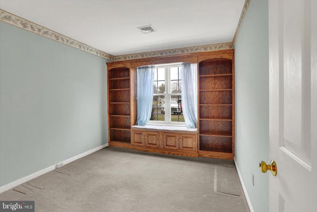 301 BARRINGTON CT, Palmyra, PA 17078