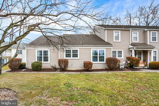 301 BARRINGTON CT, Palmyra, PA 17078