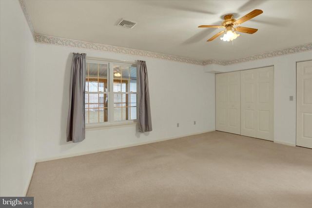 301 BARRINGTON CT, Palmyra, PA 17078