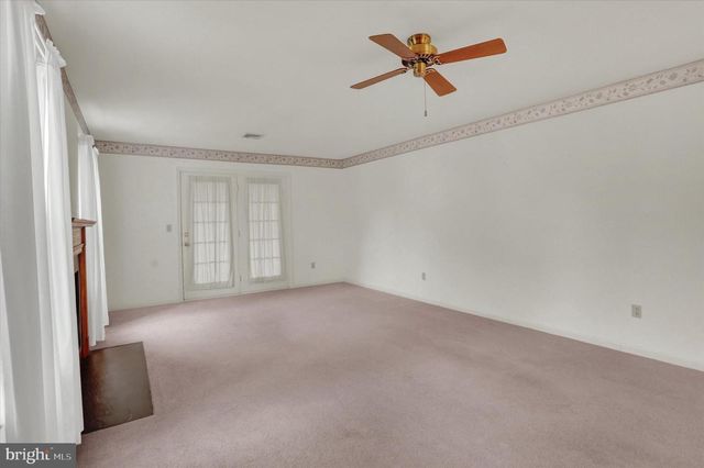 301 BARRINGTON CT, Palmyra, PA 17078