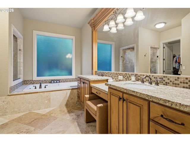 4119 Nw Jasmine St, Camas, WA 98607