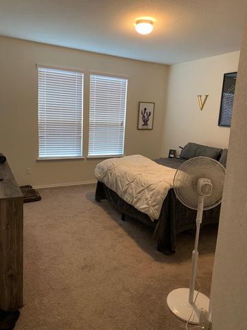 605 Coffee Berry DR, Georgetown, TX 78626