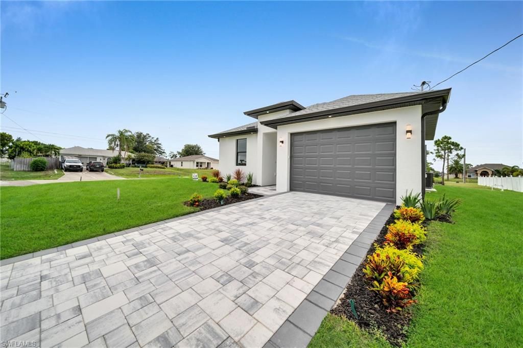 2015 23rd ST, CAPE CORAL, FL 33993 — photo 2