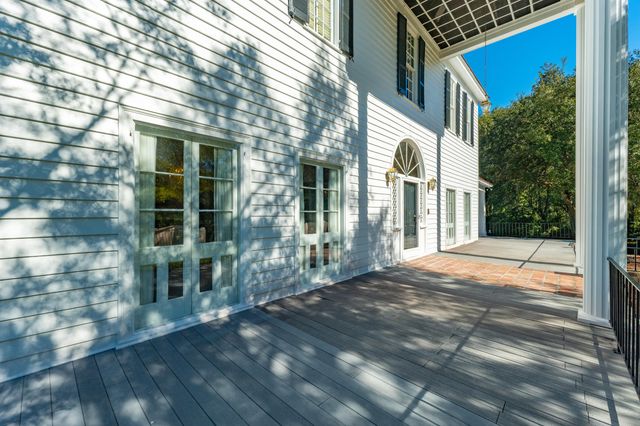 927 Fishburne Road, Pinopolis, SC 29469