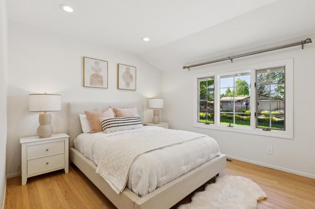 13120 Via Madronas Drive, Saratoga, CA 95070