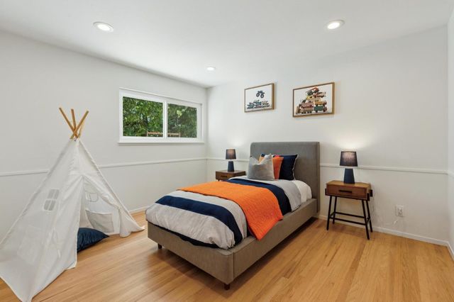 13120 Via Madronas Drive, Saratoga, CA 95070