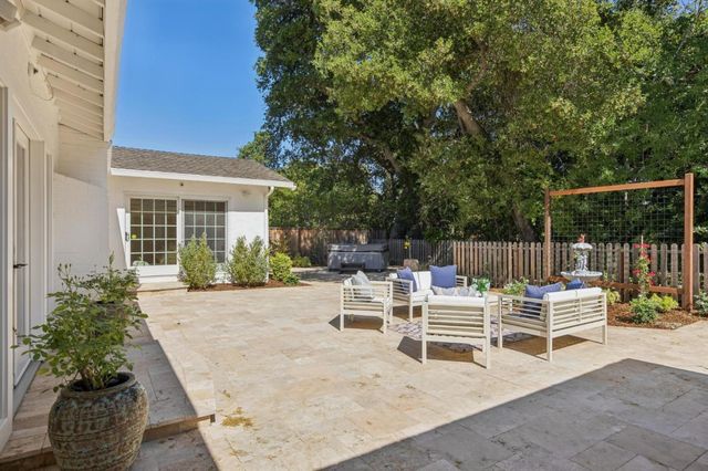 13120 Via Madronas Drive, Saratoga, CA 95070