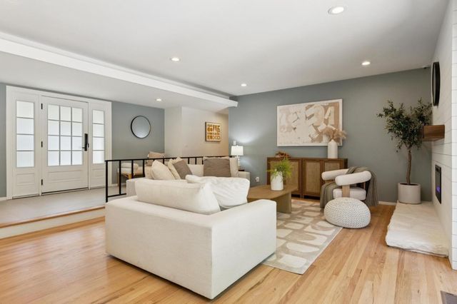 13120 Via Madronas Drive, Saratoga, CA 95070