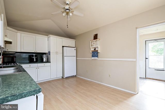 408 ST JOHN, Gloucester City, NJ 08030