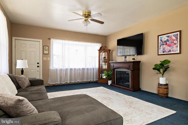 408 ST JOHN, Gloucester City, NJ 08030