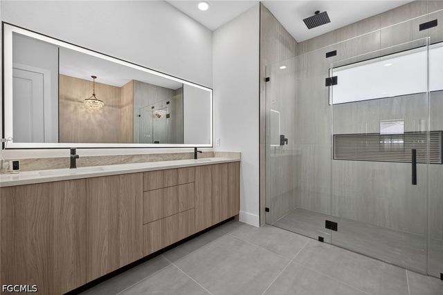 1715 SW 4th ST, Cape Coral, FL 33991