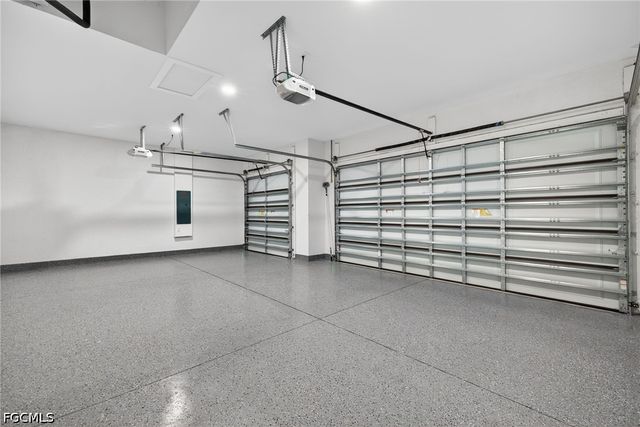 1715 SW 4th ST, Cape Coral, FL 33991