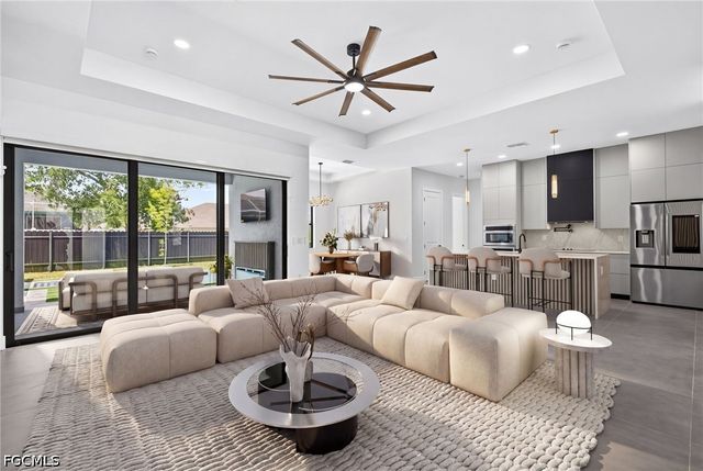 1715 SW 4th ST, Cape Coral, FL 33991