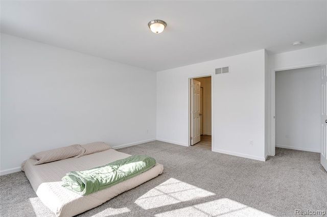 58648 Losino Drive, South Lyon, MI 48178