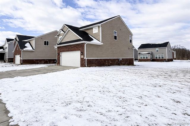 58648 Losino Drive, South Lyon, MI 48178
