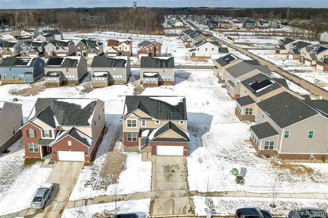 58648 Losino Drive, South Lyon, MI 48178