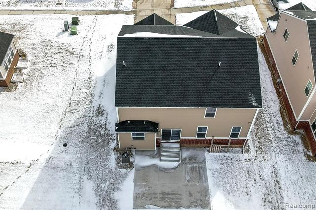 58648 Losino Drive, South Lyon, MI 48178