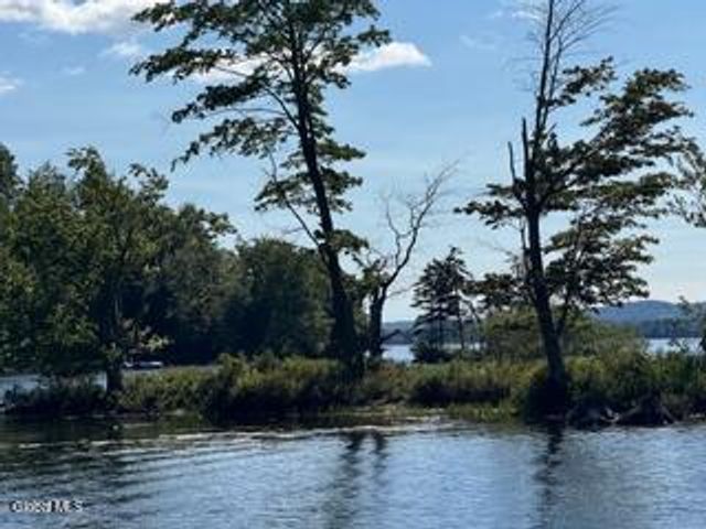 599 S Shore Road, Gloversville, NY 12078