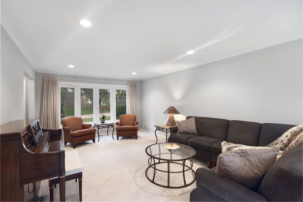 983 Bosworthfield Road, Barrington, IL 60010 — photo 3
