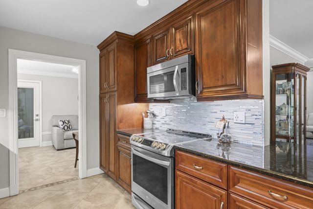 992 NW 83RD Drive, Coral Springs, FL 33071