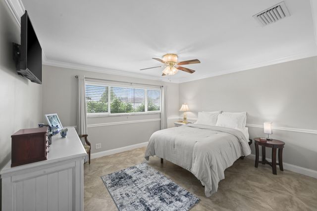 992 NW 83RD Drive, Coral Springs, FL 33071