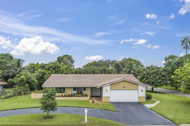 992 NW 83RD Drive, Coral Springs, FL 33071