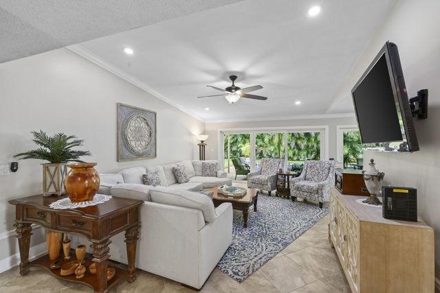 992 NW 83RD Drive, Coral Springs, FL 33071