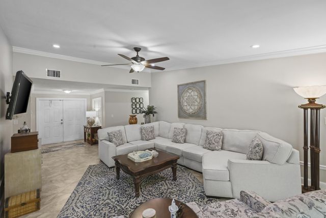 992 NW 83RD Drive, Coral Springs, FL 33071