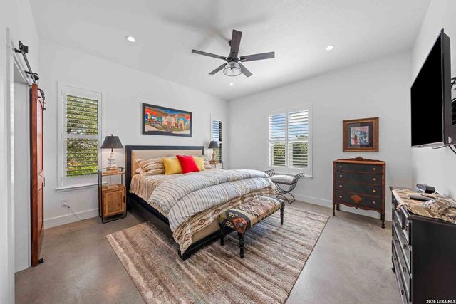 147 Gray Wolf, Blanco, TX 78606