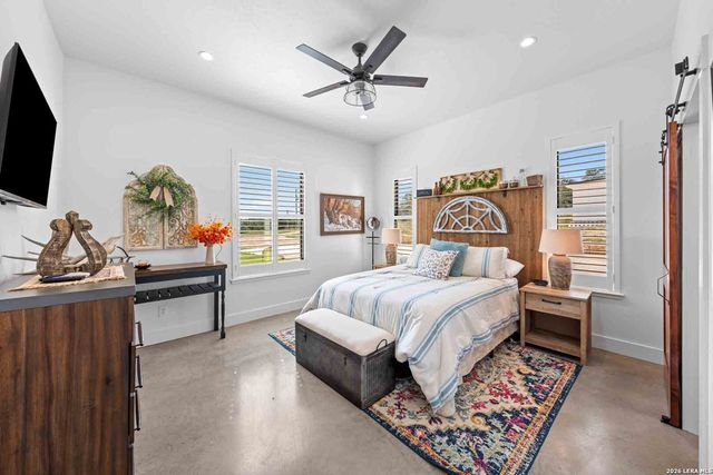 147 Gray Wolf, Blanco, TX 78606