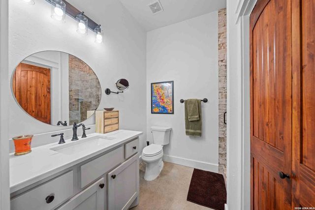 147 Gray Wolf, Blanco, TX 78606