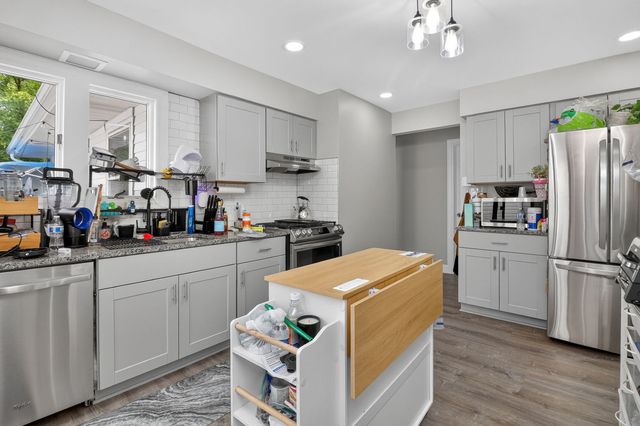 16 Majestic Drive 1, Lombard, IL 60148