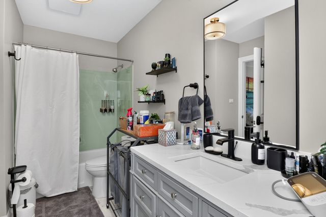 16 Majestic Drive 1, Lombard, IL 60148