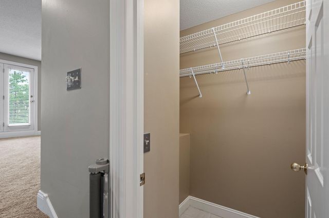 517 River Street Street, Minneapolis, MN 55401