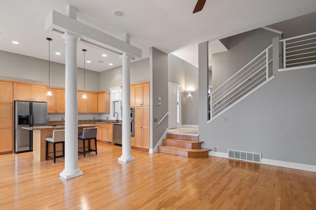 517 River Street Street, Minneapolis, MN 55401