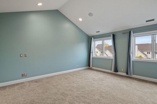 517 River Street Street, Minneapolis, MN 55401