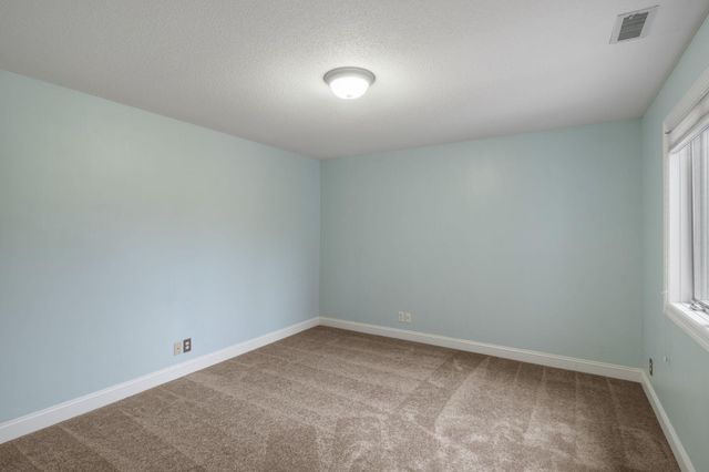 517 River Street Street, Minneapolis, MN 55401