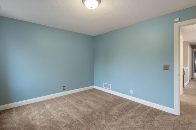 517 River Street Street, Minneapolis, MN 55401