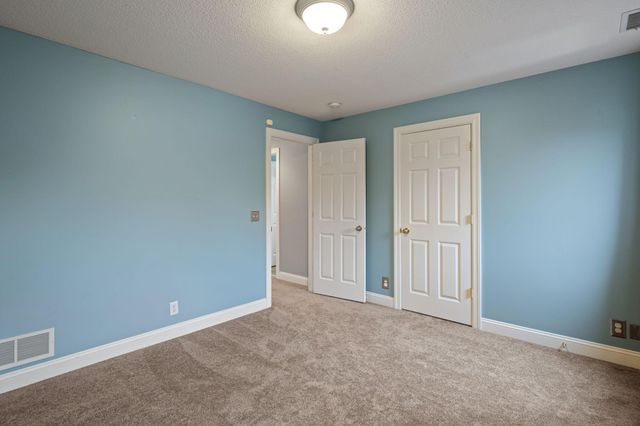 517 River Street Street, Minneapolis, MN 55401