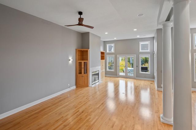 517 River Street Street, Minneapolis, MN 55401