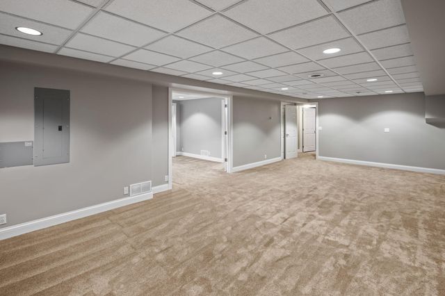 517 River Street Street, Minneapolis, MN 55401