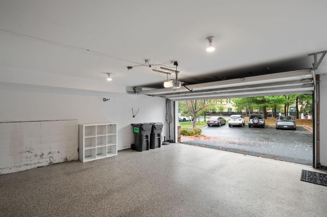 517 River Street Street, Minneapolis, MN 55401