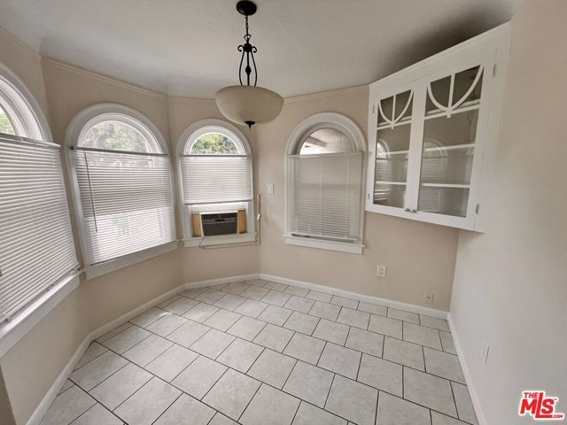 496 E 52nd Street, Long Beach, CA 90805