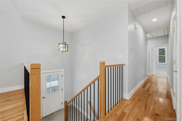 15 Manchester Road, Rock Hill, NY 12775