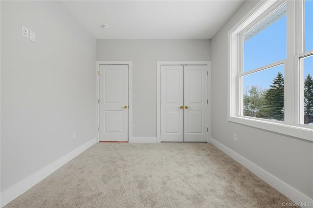 15 Manchester Road, Rock Hill, NY 12775