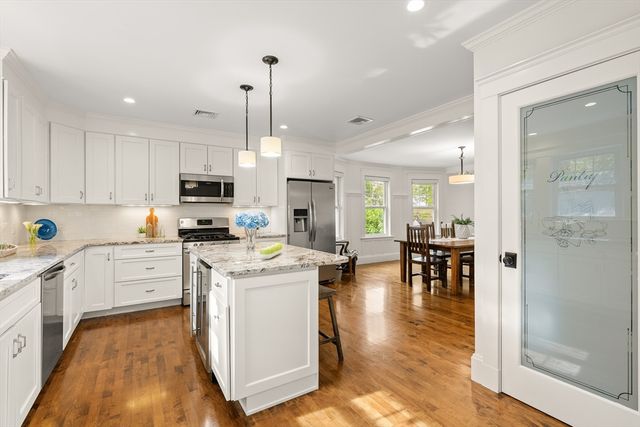 45 Hillside 2, Arlington, MA 02476
