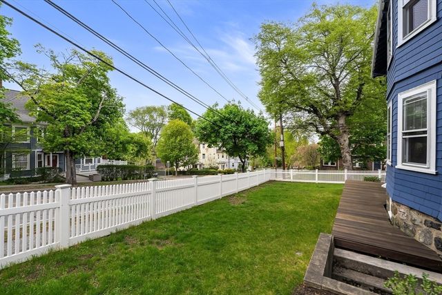 45 Hillside 2, Arlington, MA 02476