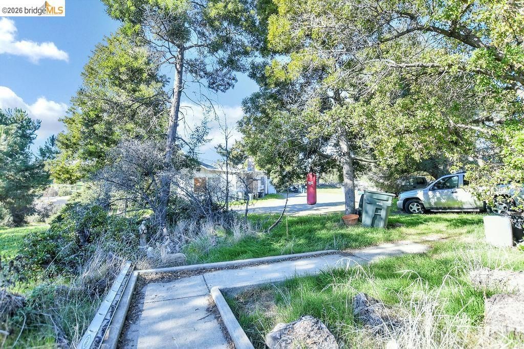 Image 10 of property listing at 4058 Treat Boulevard, Concord, CA 94518