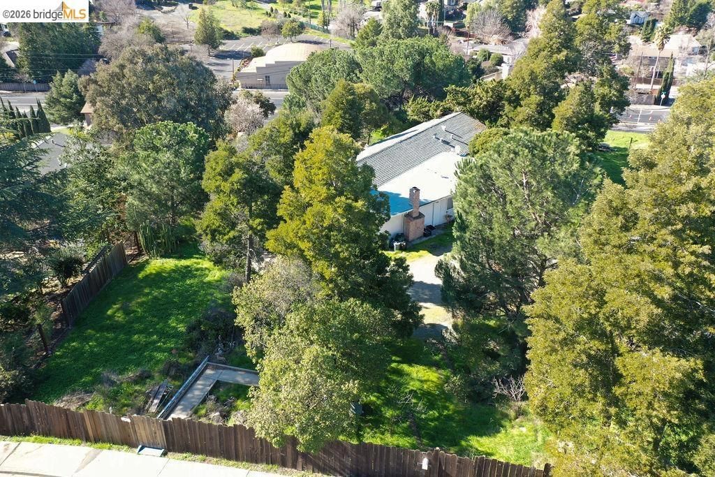 Image 8 of property listing at 4058 Treat Boulevard, Concord, CA 94518